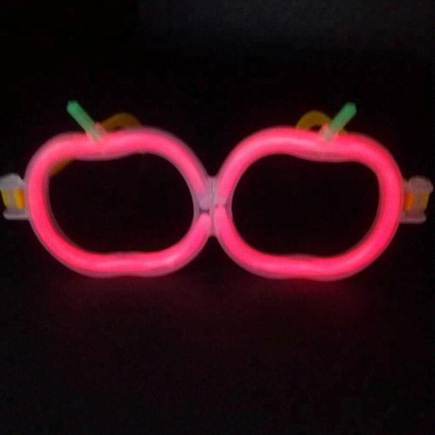 Novelty Light Up Apple Shape Glow Stick with Non-toxic PE Fluorescent Liquid